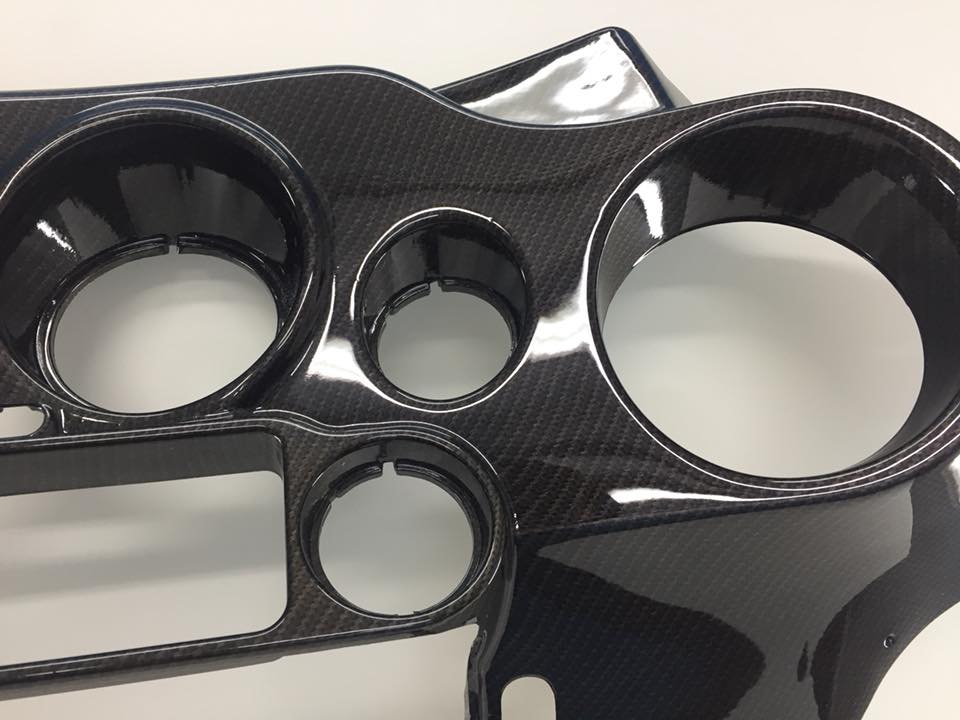 harley davidson dashboard panneel carbon hydrodip hydrodipping www.fsb-dip.nl