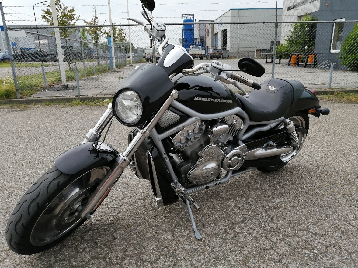 Harley davidson vrod zwart metallic fsb-dip.nl hydrodipping