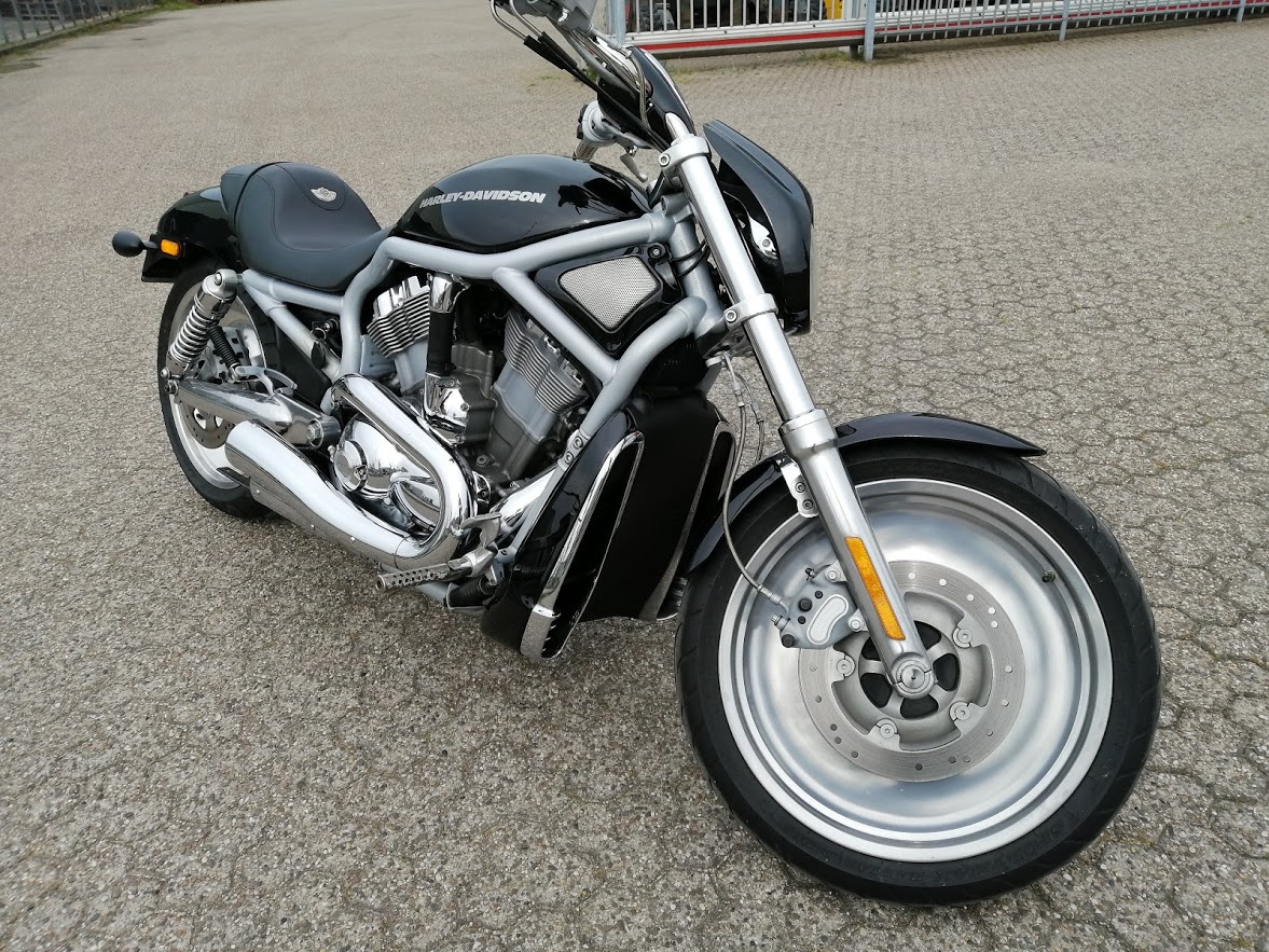 Harley davidson vrod zwart metallic fsb-dip.nl hydrodipping