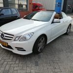 Mercedes-Benz E200 cabrio notenhout