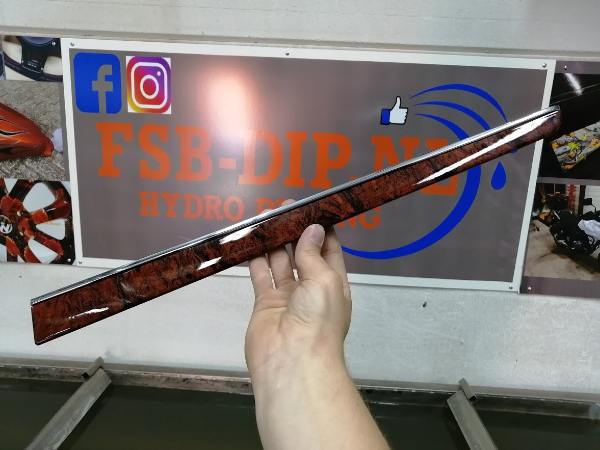 Mercedes-Benz E200 cabrio notenhout