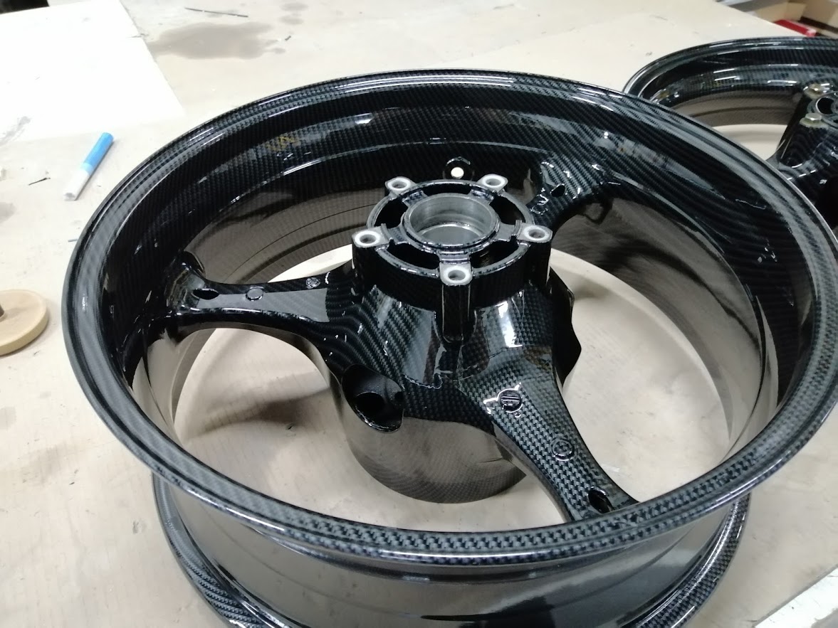 suzuki gsxr 1000 velgen carbon hydrodip
