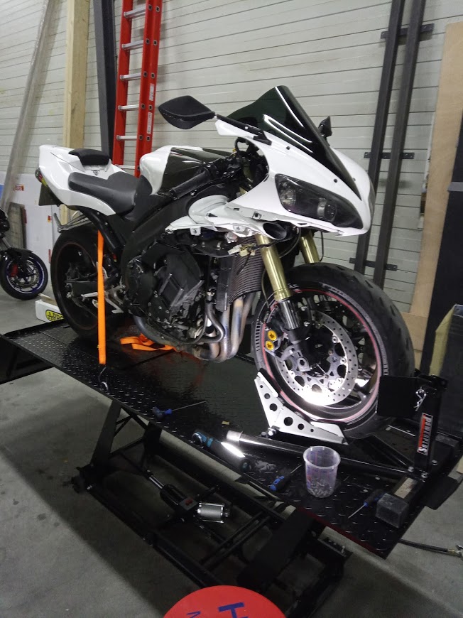 yamaha r1 parelmoer wit schade herstel fsb-dip.nl