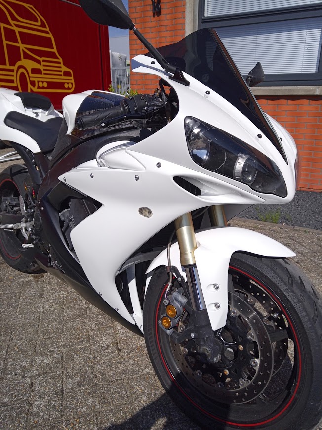 yamaha r1 parelmoer wit schade herstel fsb-dip.nl