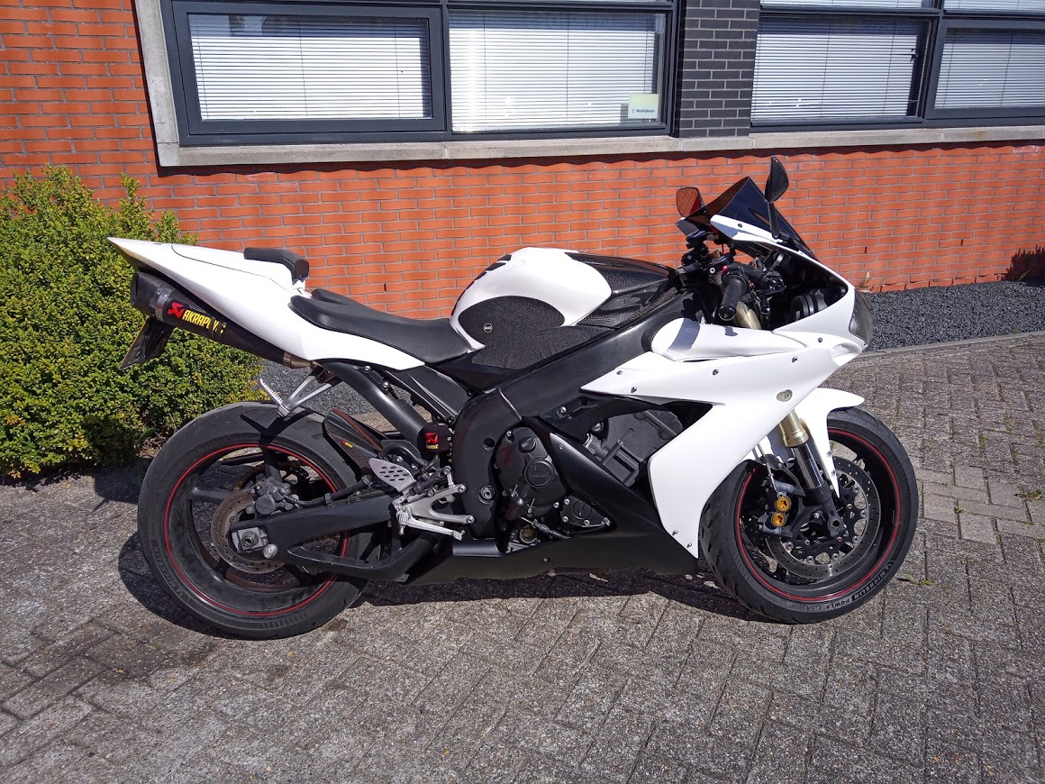 yamaha r1 parelmoer wit schade herstel fsb-dip.nl