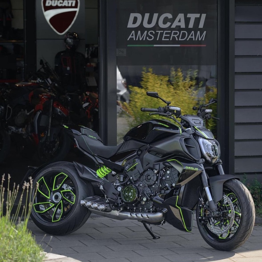 Ducati Diavel v4 special Ducati Amsterdam
